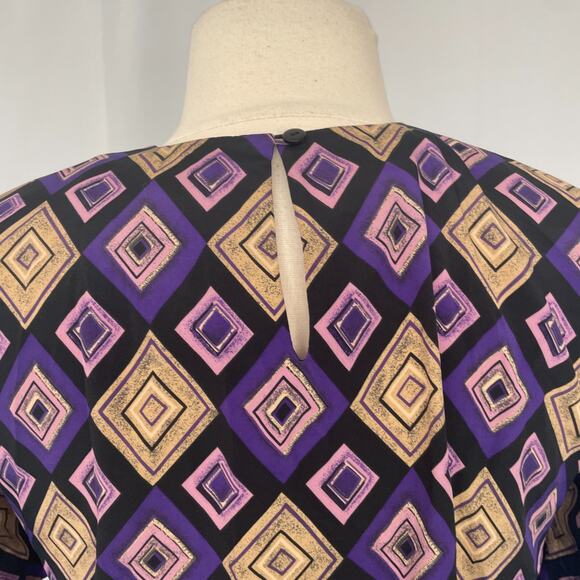 Blouse Top Size Large Purple Tan Geo Diamond Print Short Sleeve Shell Casual Vtg - Picture 7 of 10